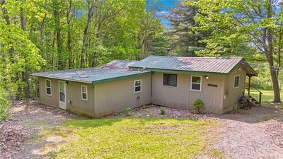 /international/us/9392-bronson-road-wayland-ny-110100527127/
