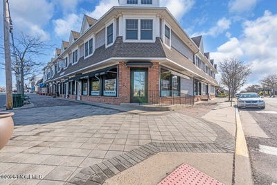 /international/us/300-main-street-avon-by-the-sea-nj-110098466782/
