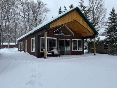 /international/us/4939w-musky-point-rd-mercer-wi-110104148469/