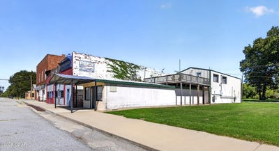 /international/us/315-n-main-street-scammon-ks-110119990657/