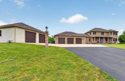 /international/us/w6383-hackbarth-road-fort-atkinson-wi-110108334998/