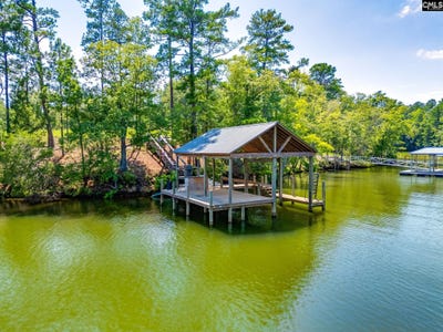/international/us/977-retreat-way-ridgeway-sc-110101098745/