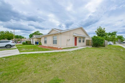 /international/us/1720-oak-branch-court-brandon-fl-110107667811/