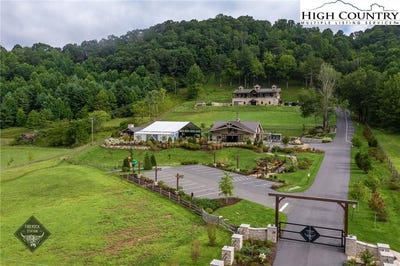 /international/us/161-231-firerock-station-trail-sugar-grove-nc-110099064658/