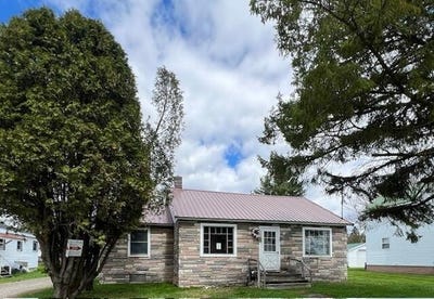 /international/us/82-w-hatfield-street-massena-ny-110104437646/