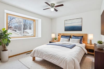 /international/us/1012-18th-avenue-se-forest-lake-mn-110105213694/