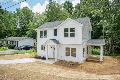 /international/us/12-gates-street-roxboro-nc-110098642249/