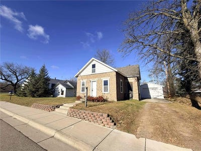 /international/us/170-main-street-e-laporte-mn-110107780100/