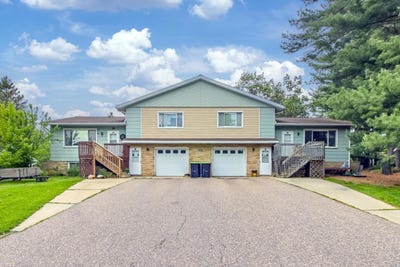 /international/us/406-amey-drive-baraboo-wi-110108256962/