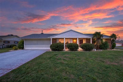 /international/us/801-oakmont-avenue-sun-city-center-fl-110120738773/