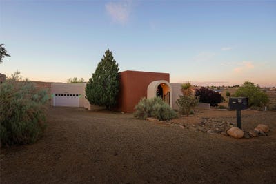 /international/us/6115-la-paz-road-ne-rio-rancho-nm-110108350484/