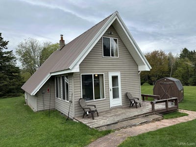 /international/us/2359-ff-hwy-16-kenton-mi-110108266102/