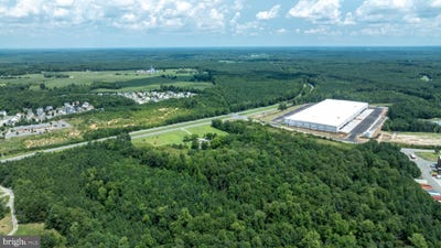 /international/us/23435-rogers-clark-boulevard-ruther-glen-va-110093659740/?lang=zh-tw