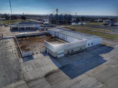 /international/us/1510-radio-hill-rd-boonville-mo-110104536512/