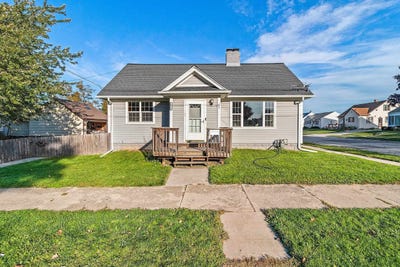/international/us/1821-s-18th-street-manitowoc-wi-110120415557/