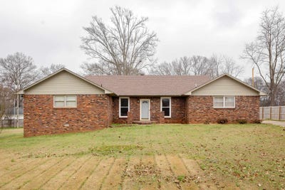 /international/us/911-michigan-ave-muscle-shoals-al-110104605620/