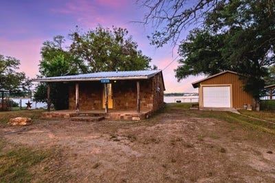 /international/us/7870-7851-county-road-551-brownwood-tx-110107685705/