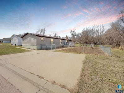 /international/us/3105-n-fiero-pl-sioux-falls-sd-110099368540/