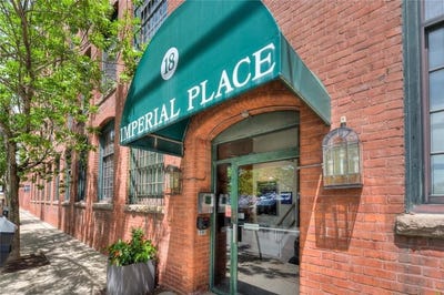 /international/us/18-imperial-place-providence-ri-110107667855/