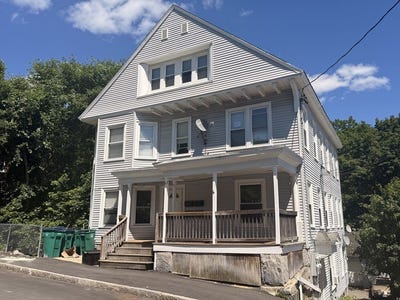 /international/us/17-bond-st-fitchburg-ma-110108911195/