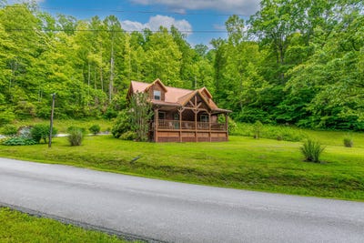 /international/us/170-birch-hollow-road-stanton-ky-110097519645/?lang=en