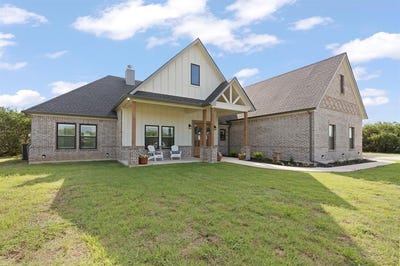 /international/us/7717-kenleigh-lane-rio-vista-tx-110099019195/
