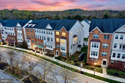 /international/us/7015-starwort-way-hanover-md-110107152663/