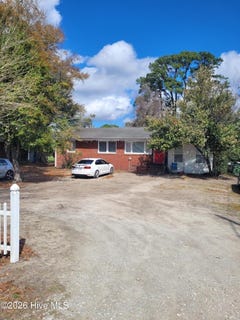 /international/us/5027-oleander-drive-wilmington-nc-110106329652/