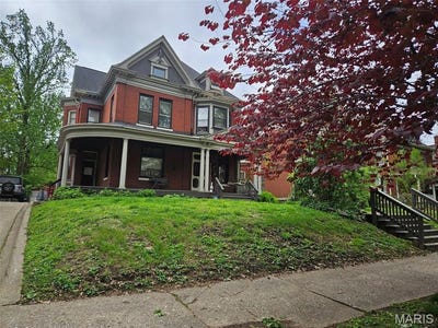 /international/us/1634-vermont-street-quincy-il-110107658635/