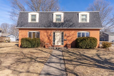 /international/us/203-w-green-street-winterset-ia-110105866979/