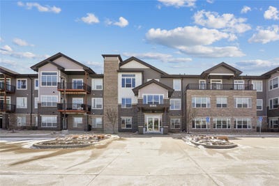 /international/us/9065-bishop-drive-west-des-moines-ia-110106479618/