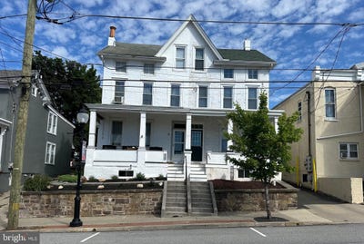 /international/us/431-main-street-royersford-pa-110108781800/