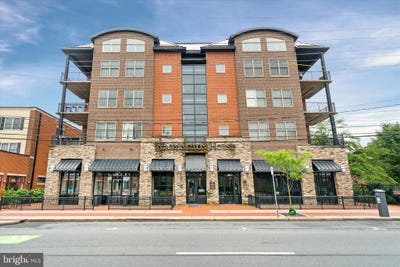 /international/us/113-e-main-street-newark-de-110100304298/