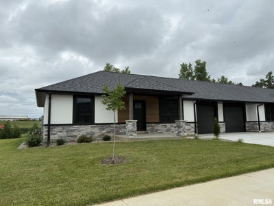 /international/us/2813-n-23rd-street-quincy-il-110100996401/