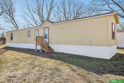 /international/us/1075-w-8th-street-north-bend-ne-110108025395/