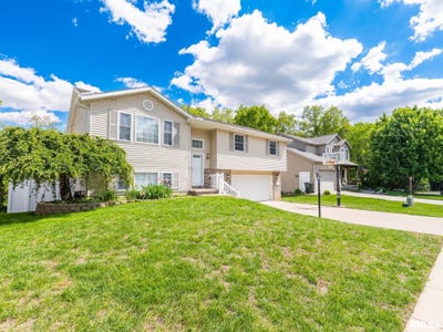 /international/us/111-patriot-drive-east-peoria-il-110108075965/