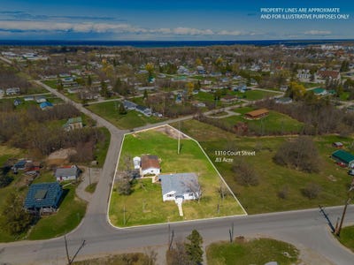 /international/us/1310-court-street-cheboygan-mi-110107152007/