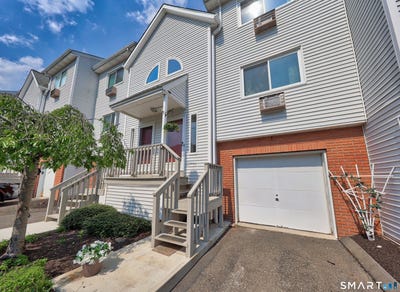 /international/us/925-oronoke-road-waterbury-ct-110108441433/