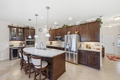 /international/us/3174-chestnut-ridge-way-orange-park-fl-110106549974/