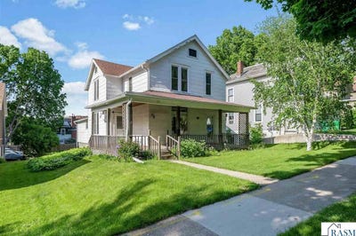 /international/us/318-e-pleasant-street-mankato-mn-110108385310/