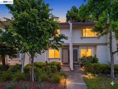 /international/us/38646-aurora-ter-fremont-ca-110107717754/