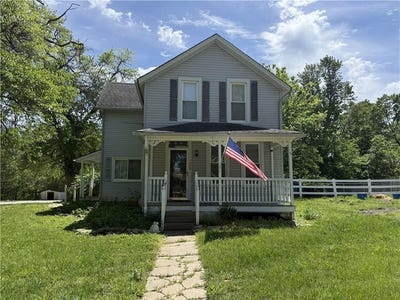 /international/us/1203-high-street-baldwin-city-ks-110108205647/