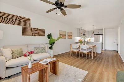 /international/us/278-n-wilshire-anaheim-ca-110108331715/