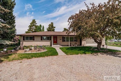 /international/us/4355-e-109-n-idaho-falls-id-110099717129/