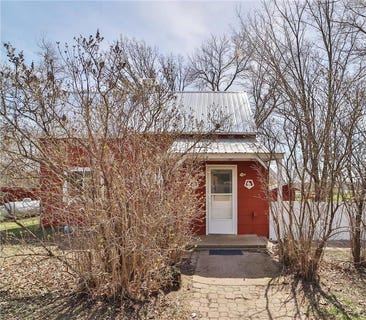 /international/us/3845-carlson-avenue-cushing-mn-110106471257/
