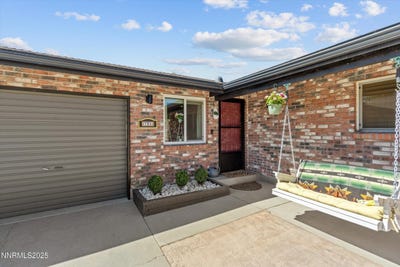 /international/us/703-travis-drive-carson-city-nv-110101460671/