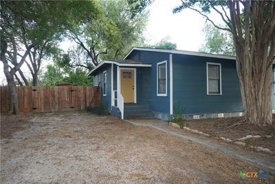 /international/us/1101-1103-haynes-street-san-marcos-tx-110099556412/