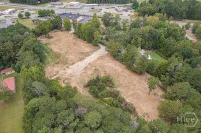 /international/us/reese-lane-hull-ga-110105878726/