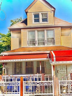 /international/us/110-31-166th-street-jamaica-ny-110096104127/?lang=de