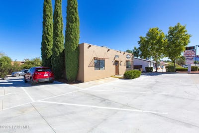 /international/us/3681-n-robert-road-prescott-valley-az-110105938953/